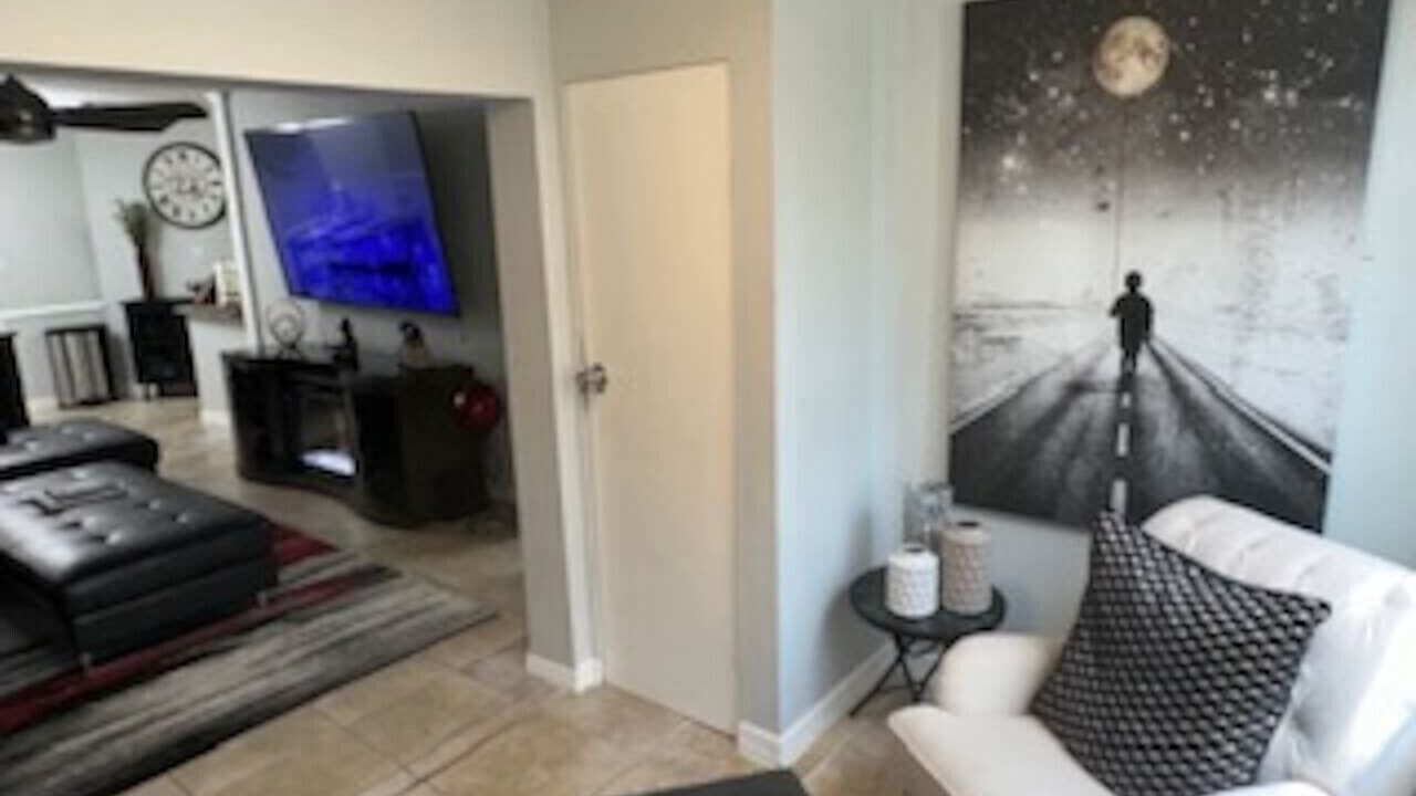 Photo of Livingroom in Ventura