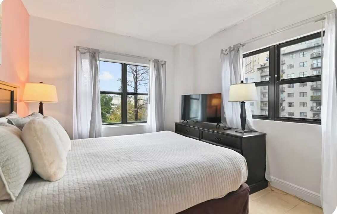 Photo of Bedroom in Florida Center