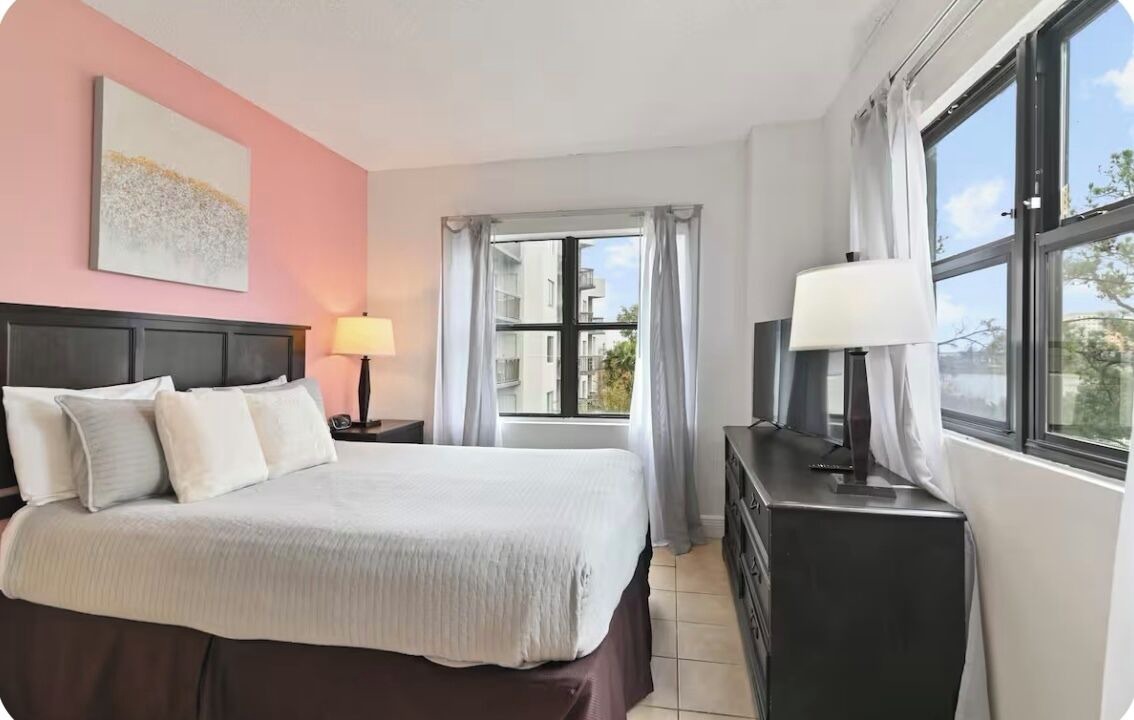 Photo of Bedroom in Florida Center
