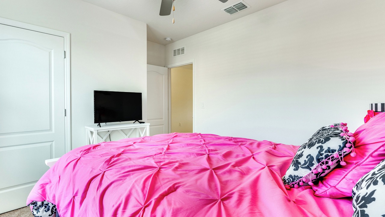 Photo of Bedroom in Buena Ventura Lakes