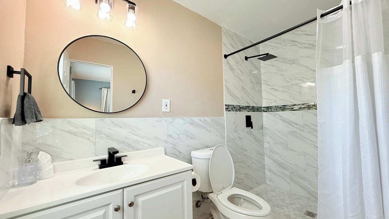 Photo of Bathroom in Lockhart