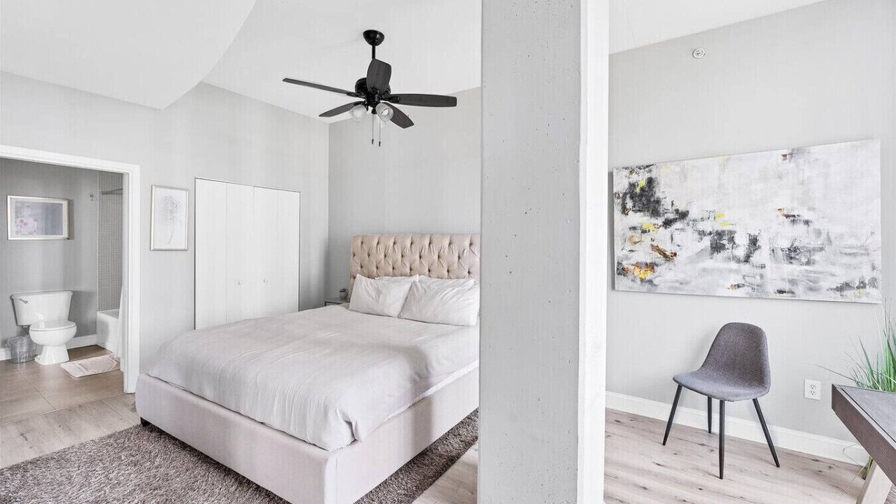 Photo of Bedroom in South Eola