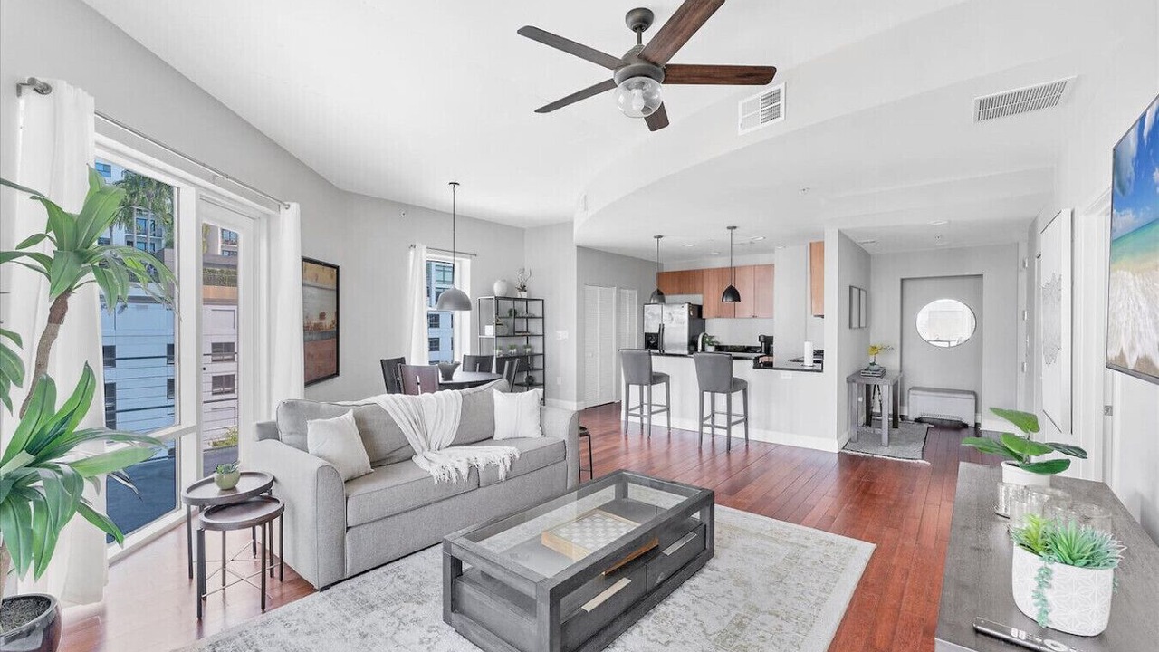 Photo of Livingroom in South Eola