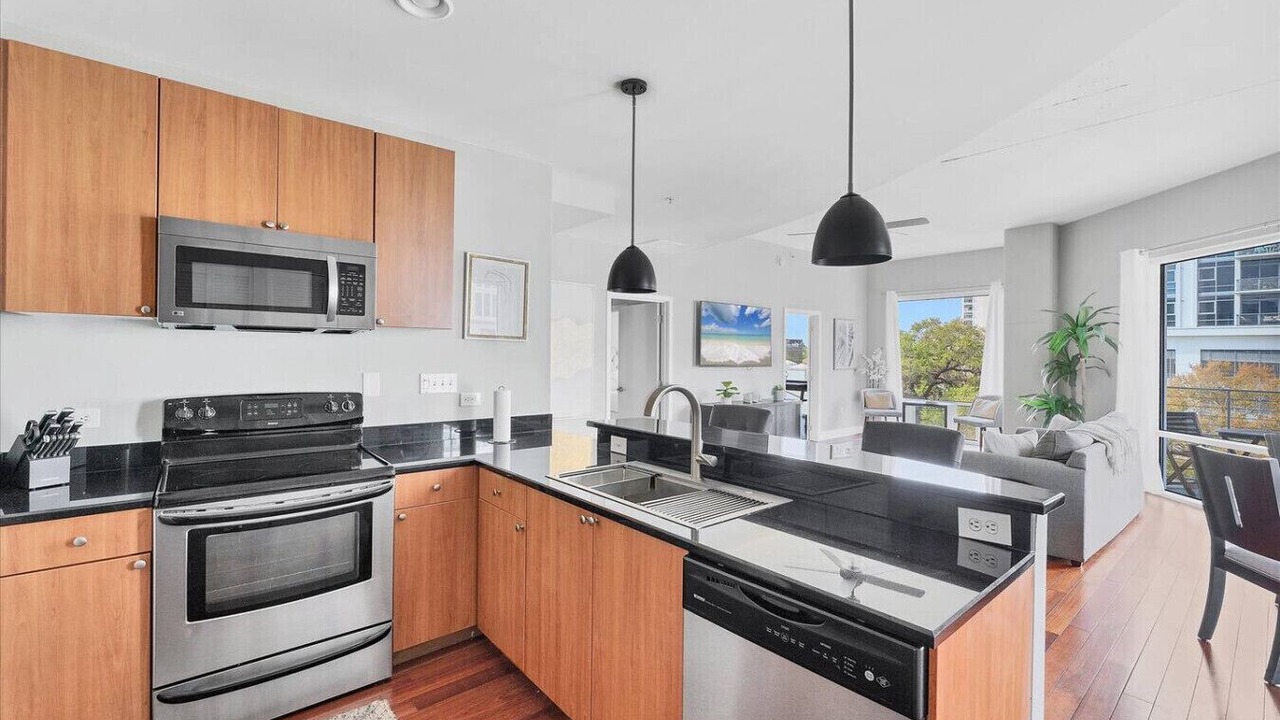 Photo of Kitchen in South Eola
