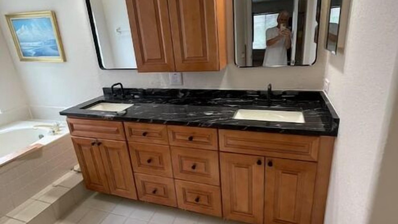 Photo of Bathroom in Ventura