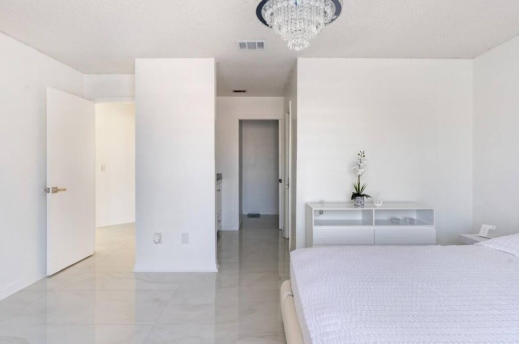 Photo of Bedroom in Buena Ventura Lakes
