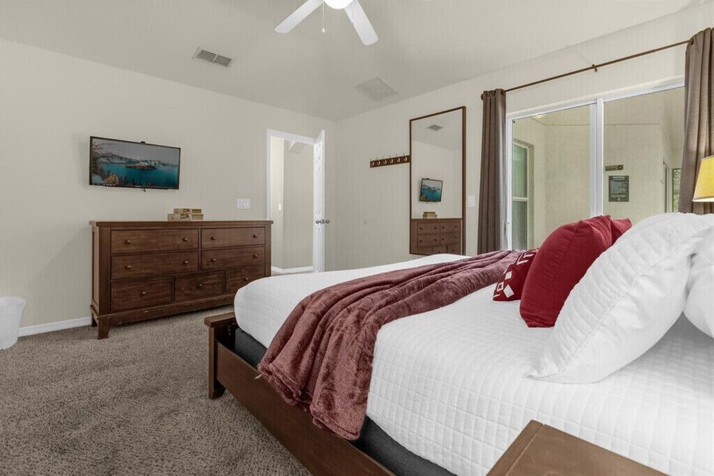 Photo of Bedroom in Veranda Palms
