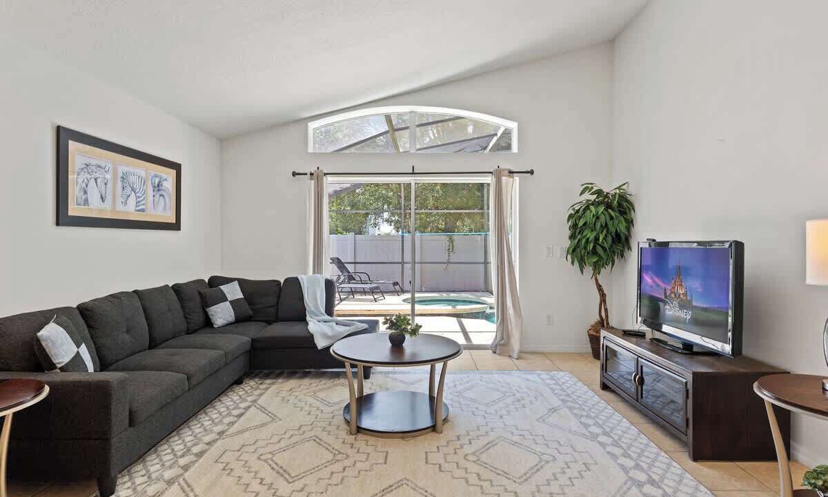 Photo of Bedroom in Veranda Palms