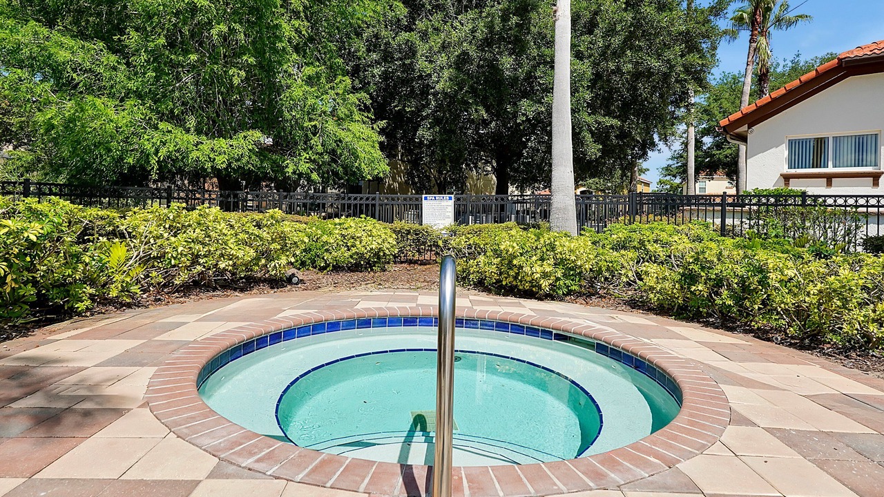 Photo of Outdoor in Loughman