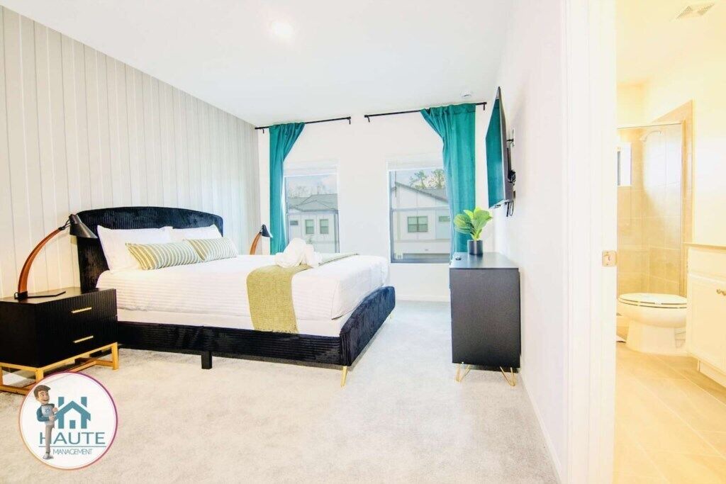 Photo of Others in Mariner's VIllage