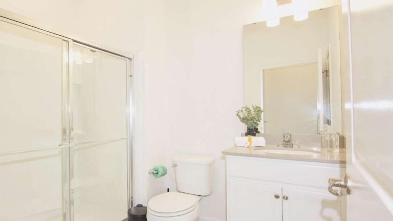 Photo of Bathroom in Mariner's VIllage