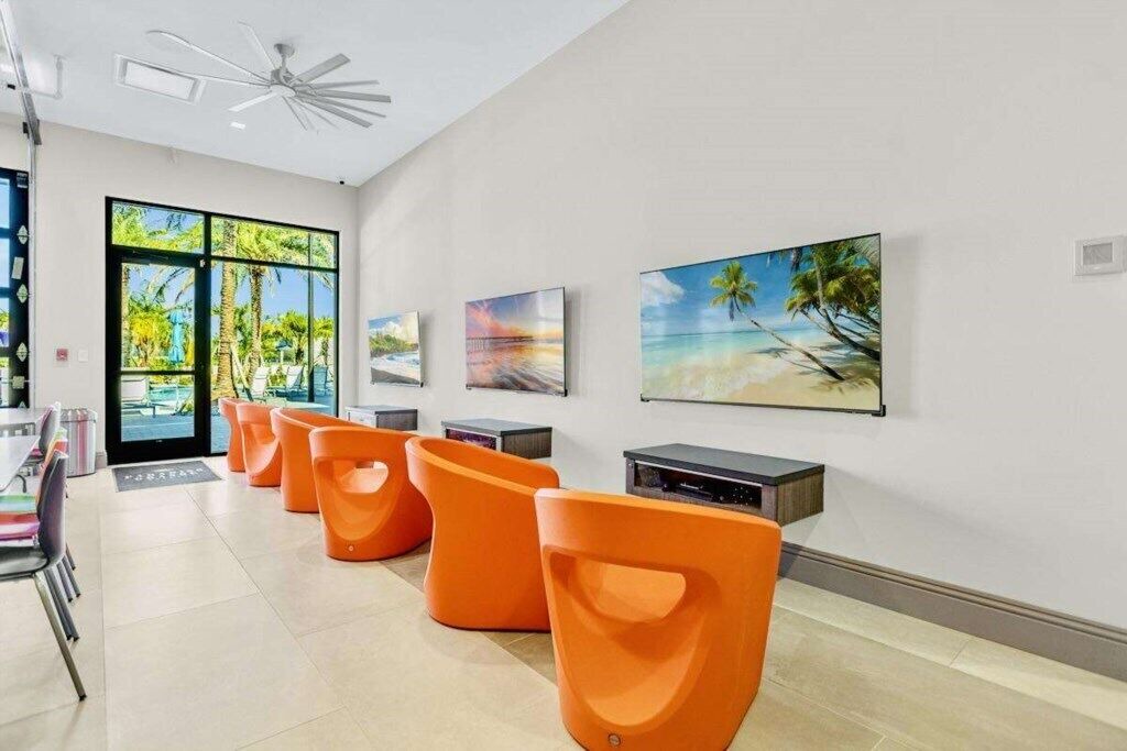 Photo of Others in Mariner's VIllage