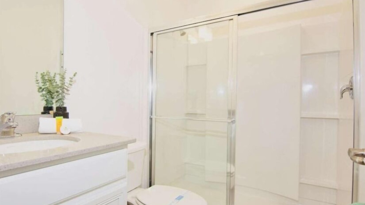 Photo of Bathroom in Mariner's VIllage