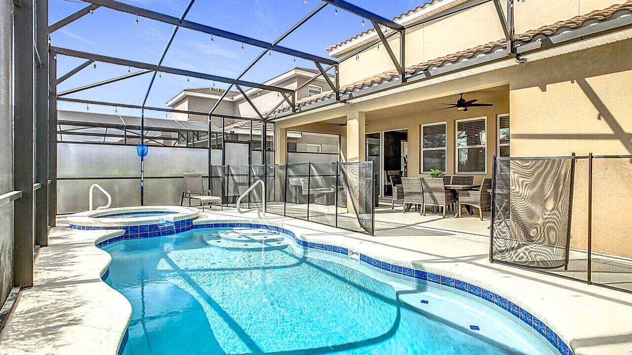Photo of Outdoor in Loughman
