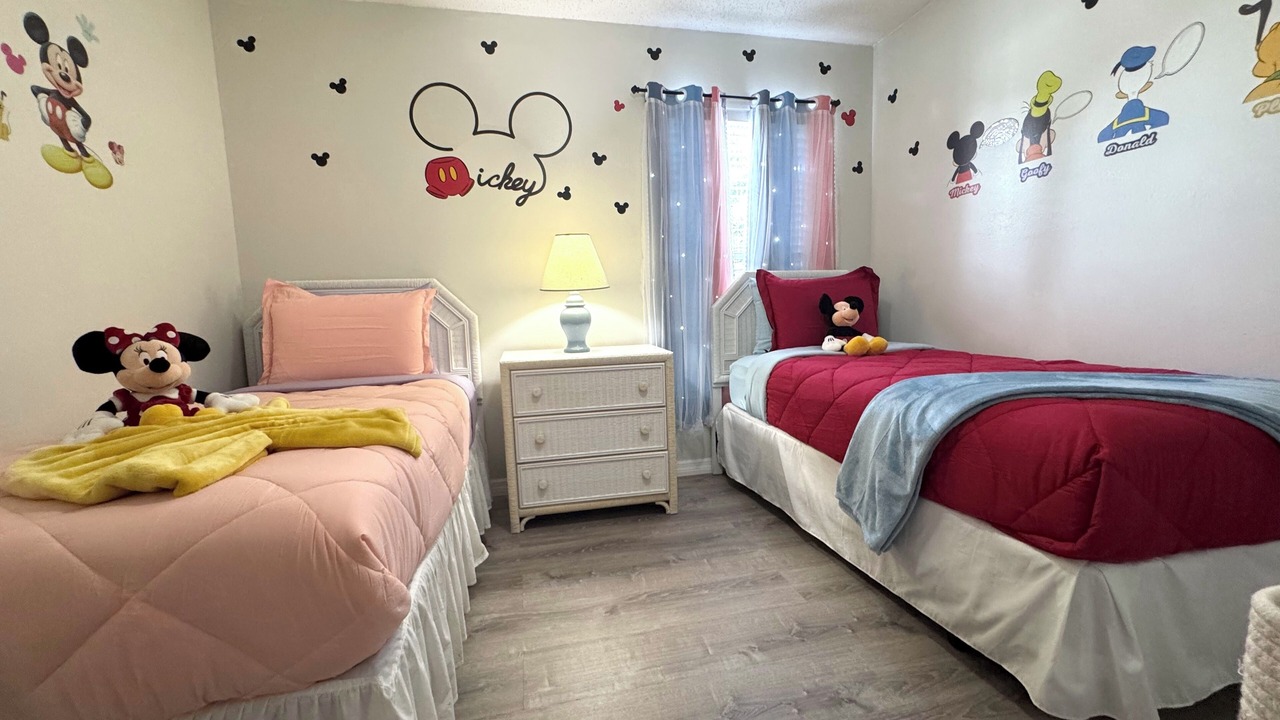 Photo of Bedroom in Lakeside Estates