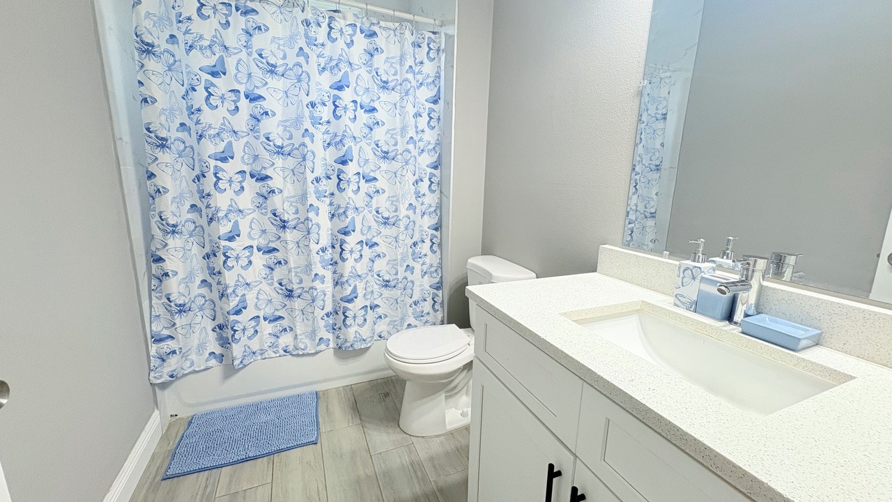 Photo of Bathroom in Malibu Groves