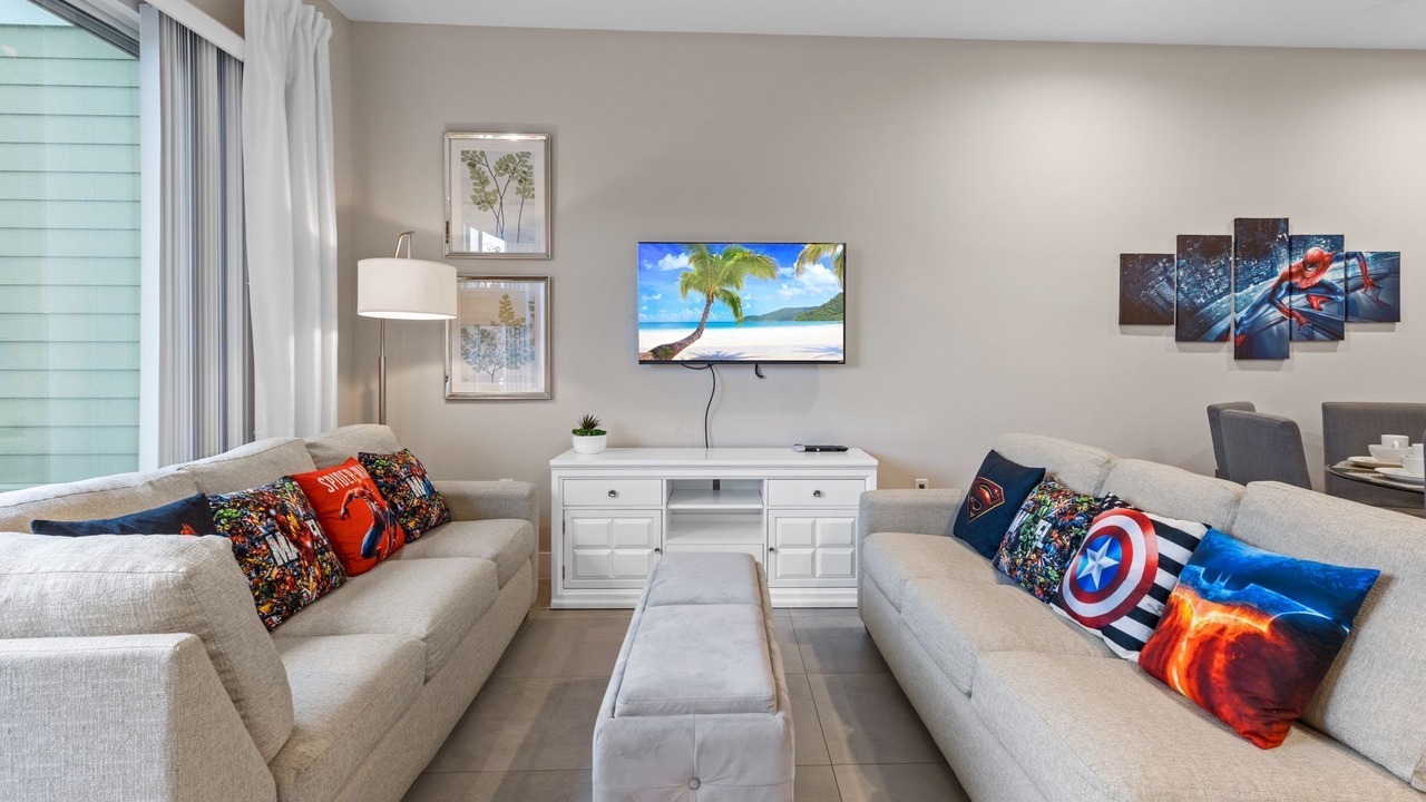 Photo of Livingroom in Crestwynd Bay