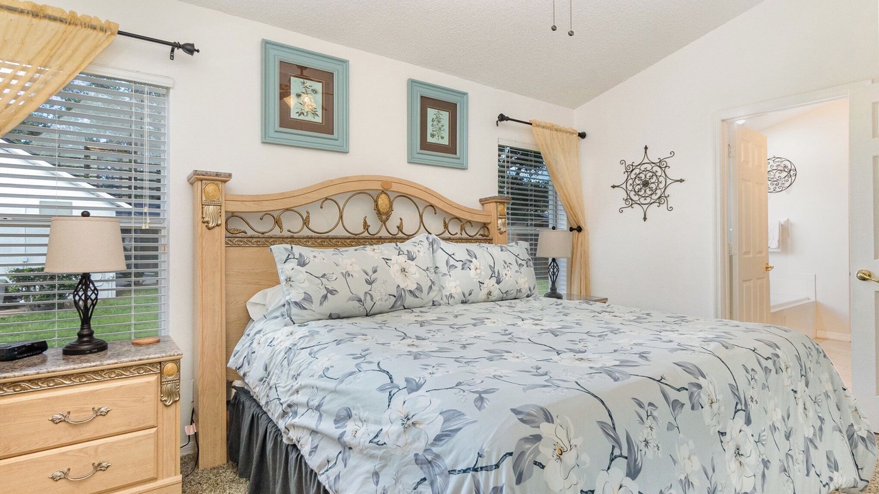 Photo of Others in Orange Tree