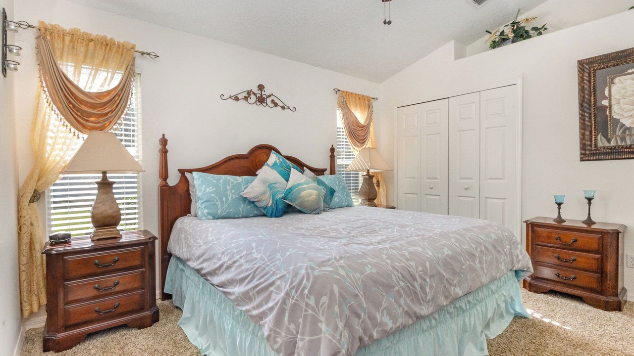 Photo of Others in Orange Tree