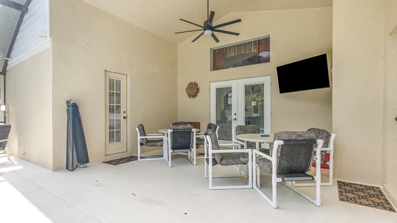 Photo of Others in Orange Tree