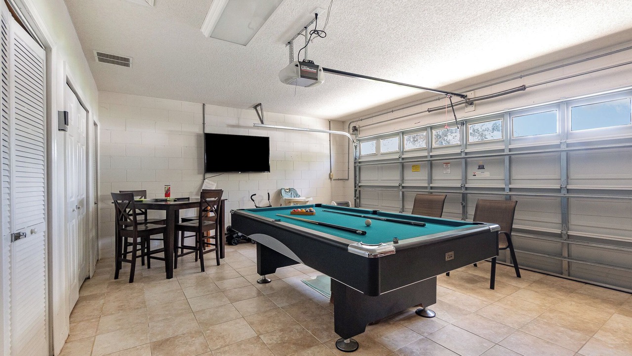 Photo of Others in Orange Tree