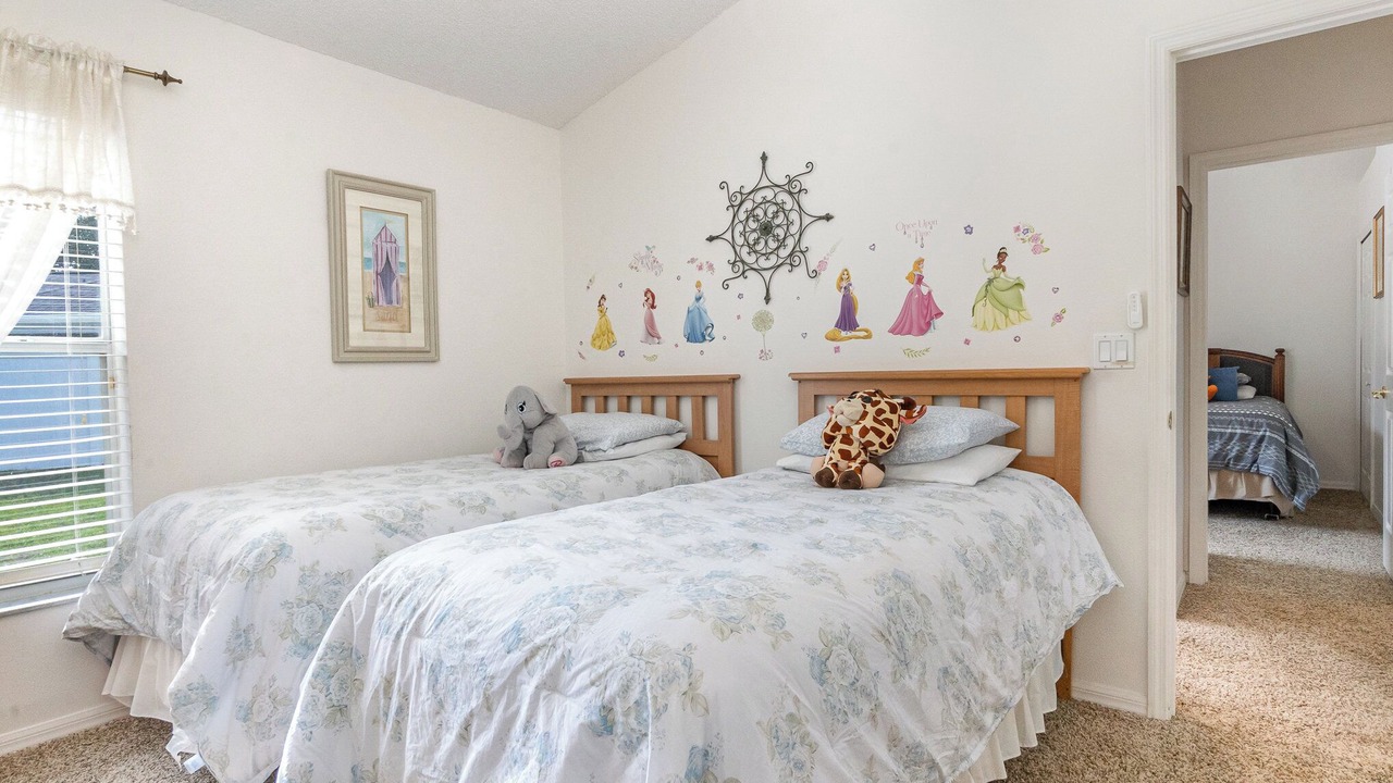 Photo of Others in Orange Tree