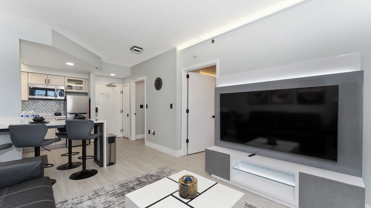 Photo of Livingroom in Florida Center