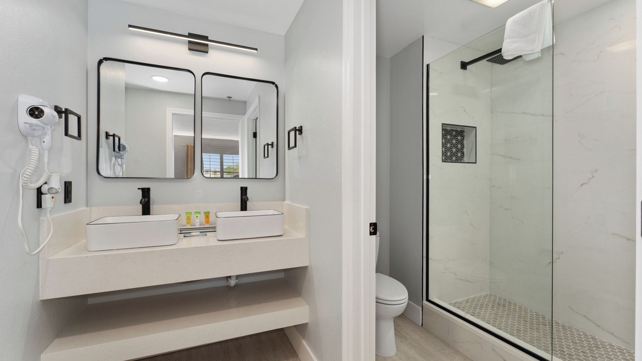Photo of Bathroom in Florida Center