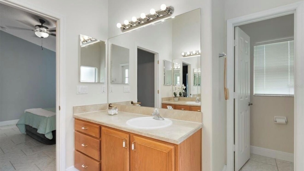 Photo of Bathroom in Orange Tree