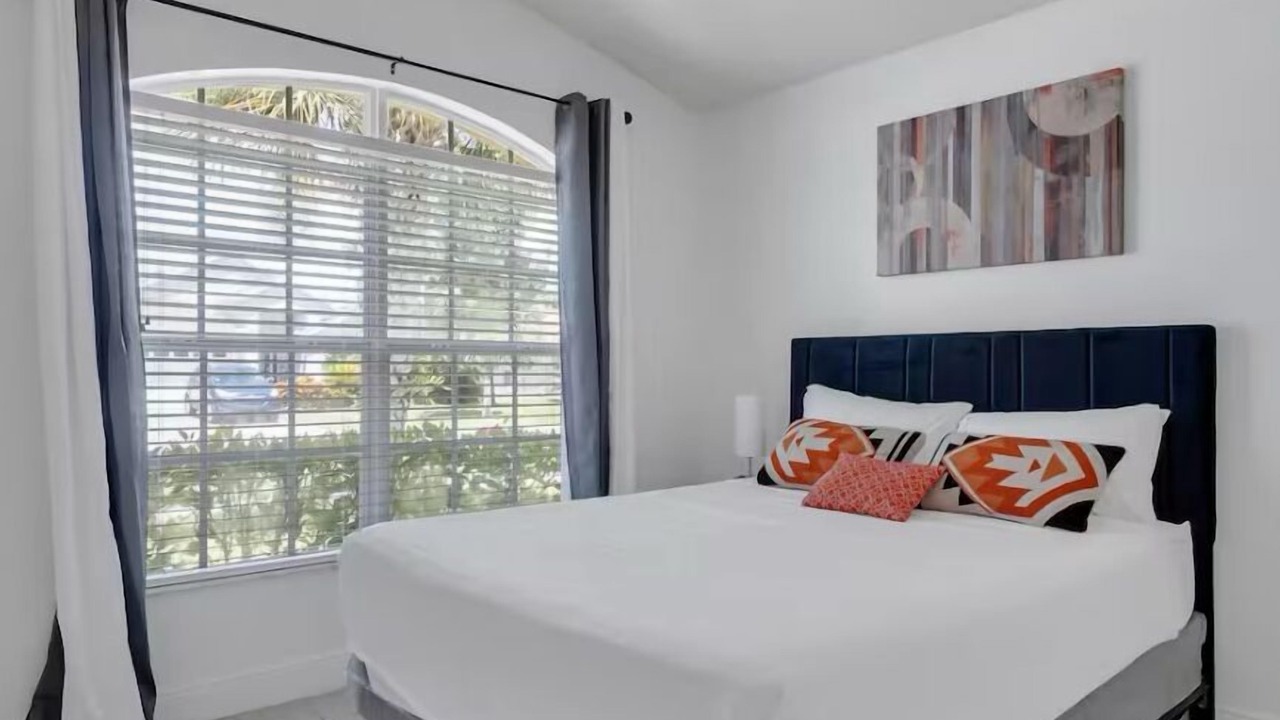 Photo of Bedroom in Orange Tree