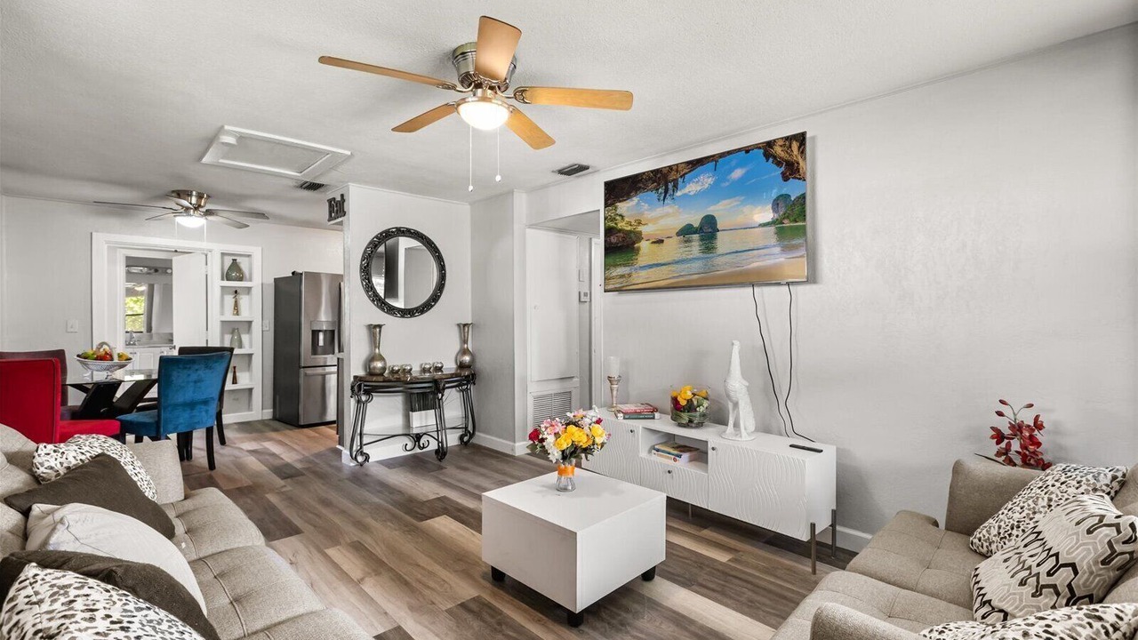 Photo of Livingroom in Richmond Heights