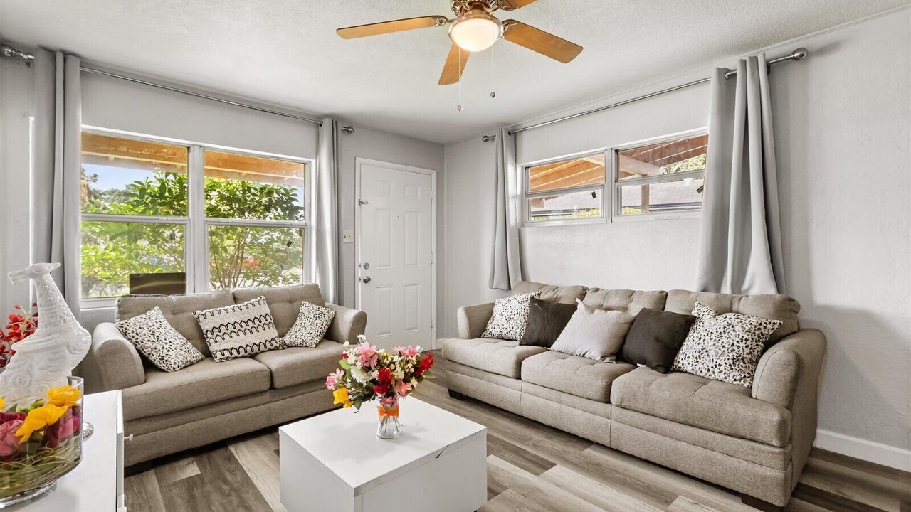 Photo of Livingroom in Richmond Heights