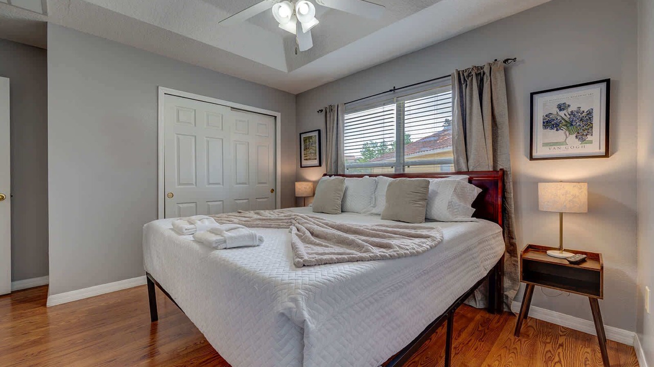 Photo of Bedroom in Crestwynd Bay