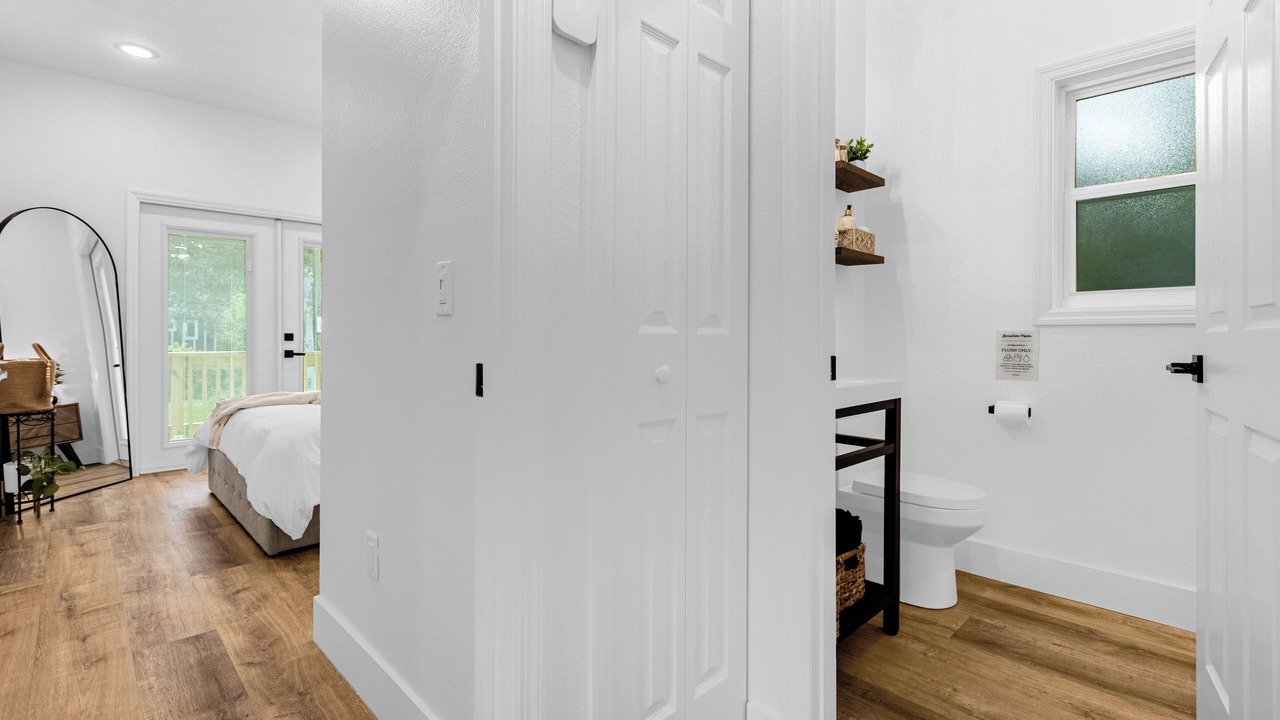 Photo of Bedroom in Lake Cherokee