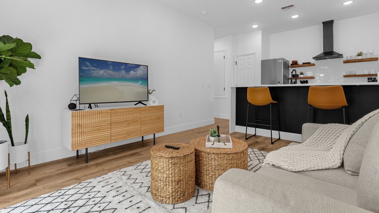 Photo of Livingroom in Lake Cherokee