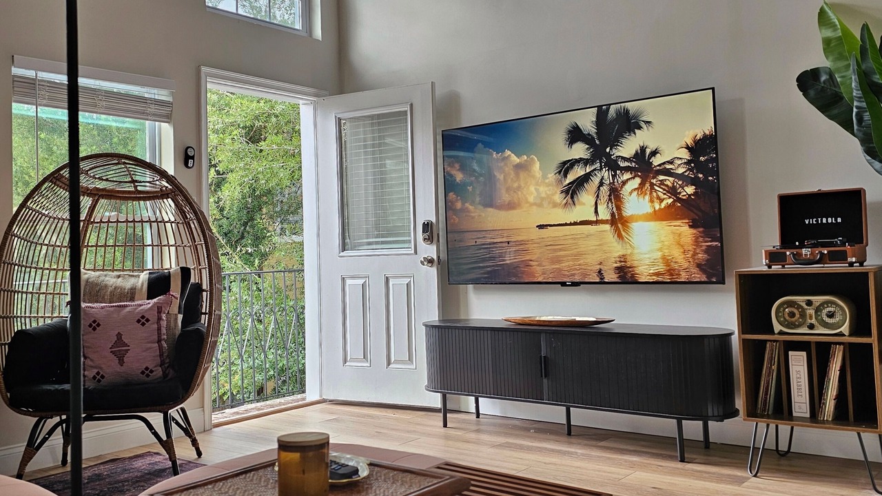 Photo of Livingroom in Lake Davis - Greenwood