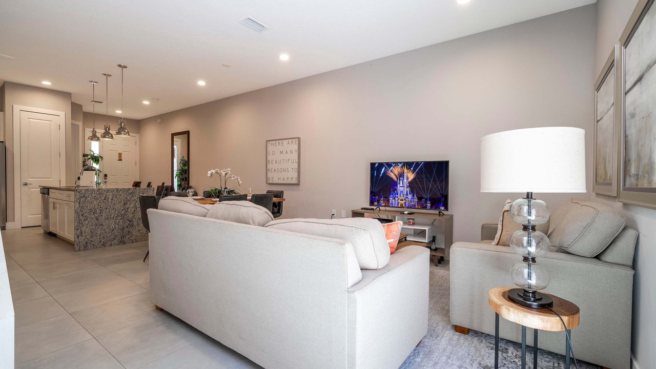 Photo of Livingroom in Crestwynd Bay