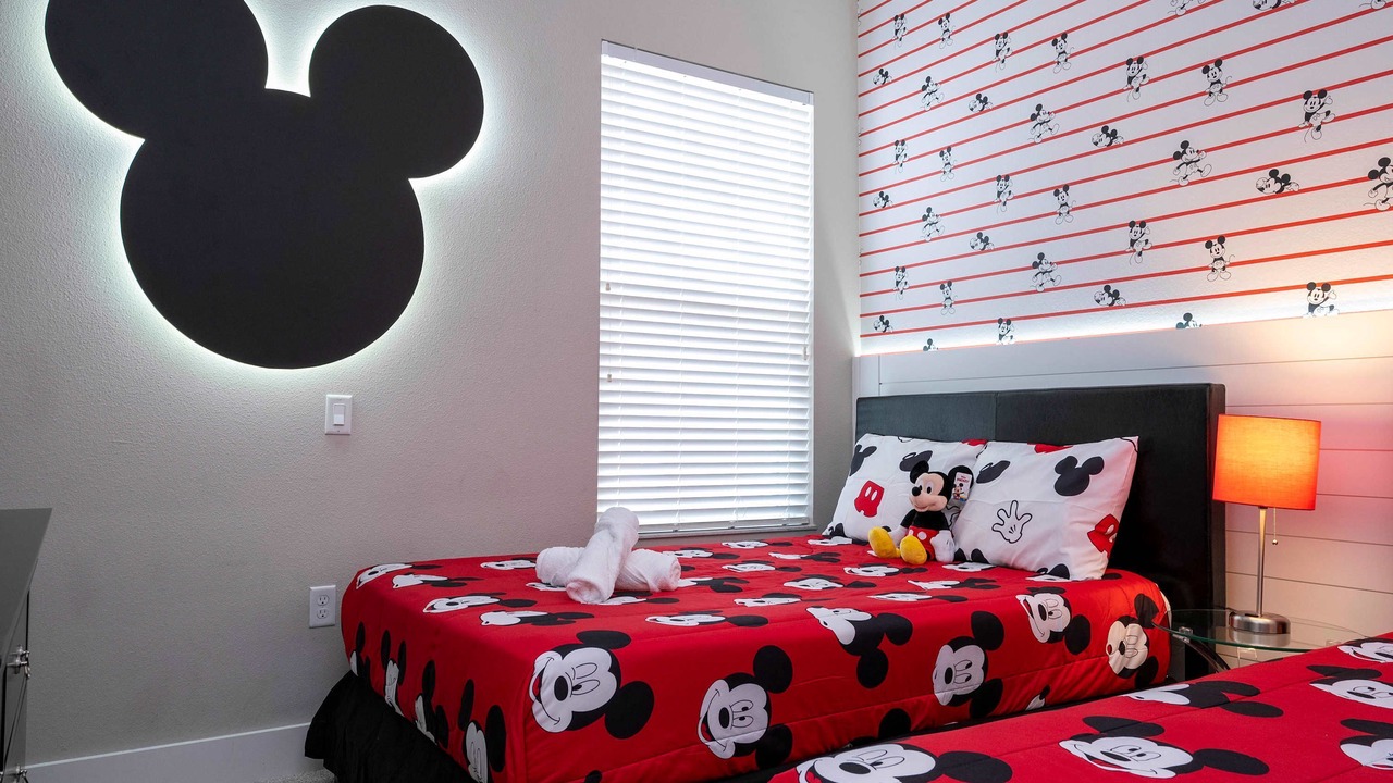 Photo of Bedroom in Crestwynd Bay