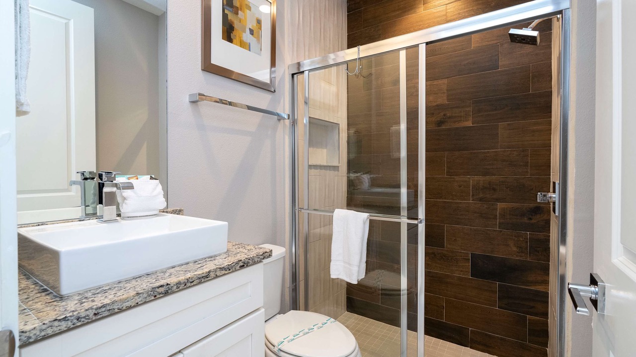 Photo of Bathroom in Crestwynd Bay