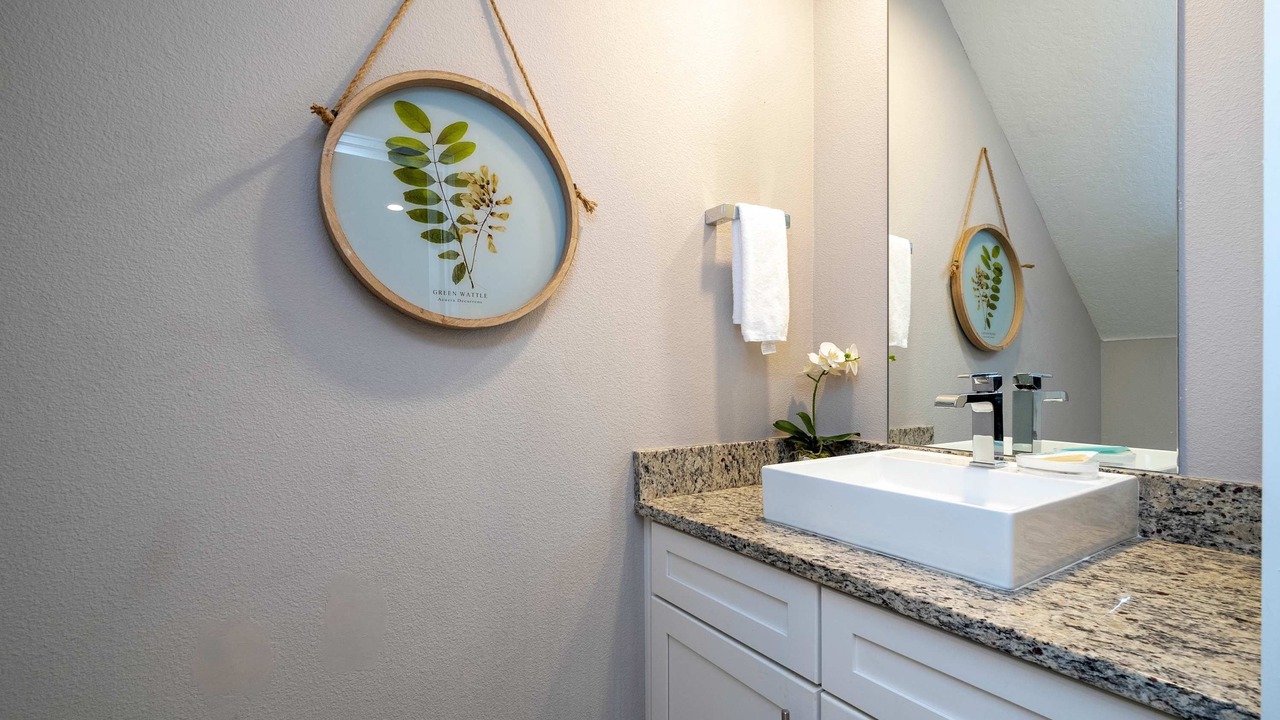 Photo of Bathroom in Crestwynd Bay