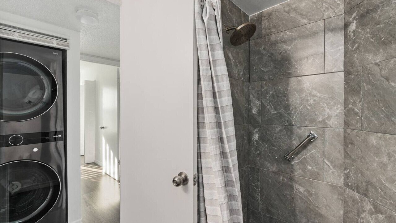 Photo of Bathroom in Ventura