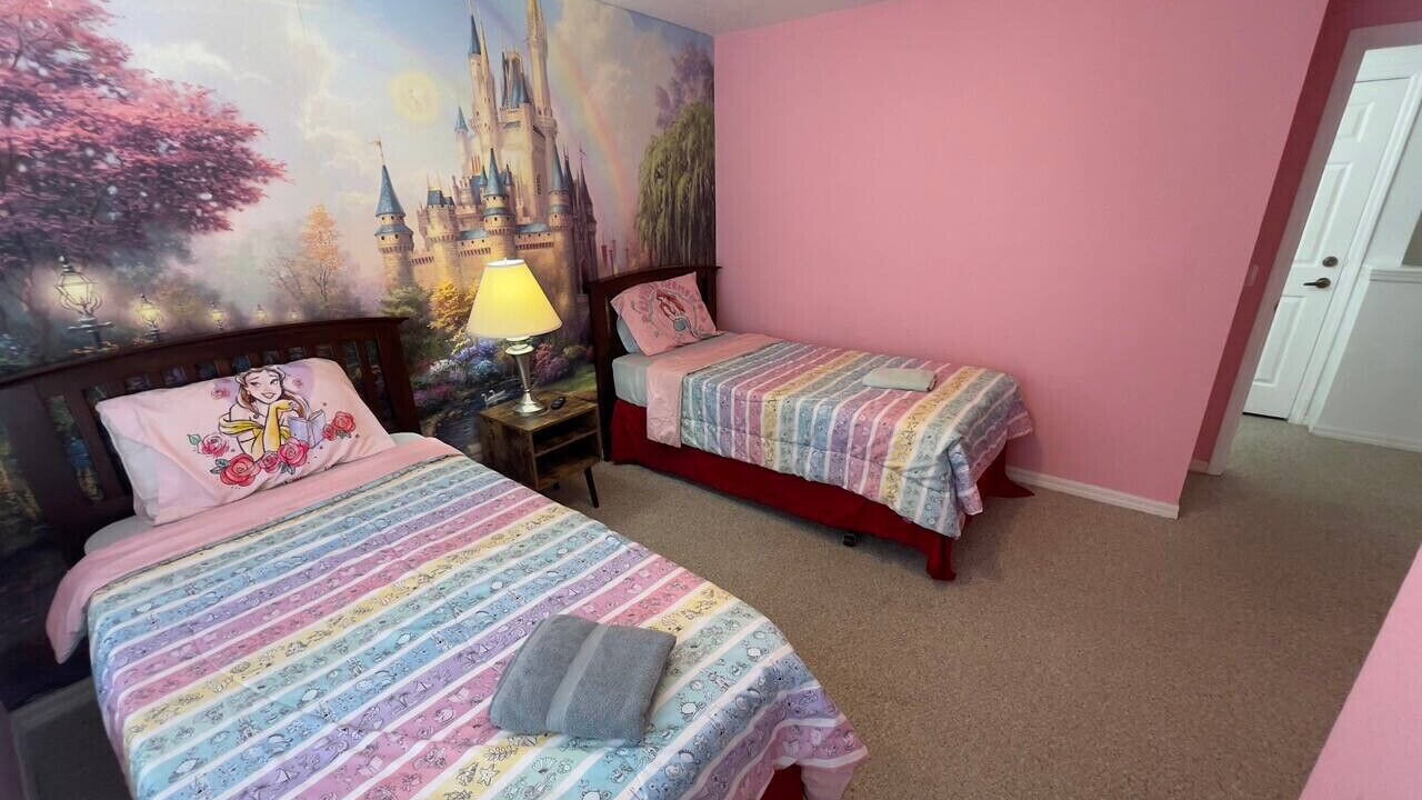 Photo of Bedroom in Veranda Palms