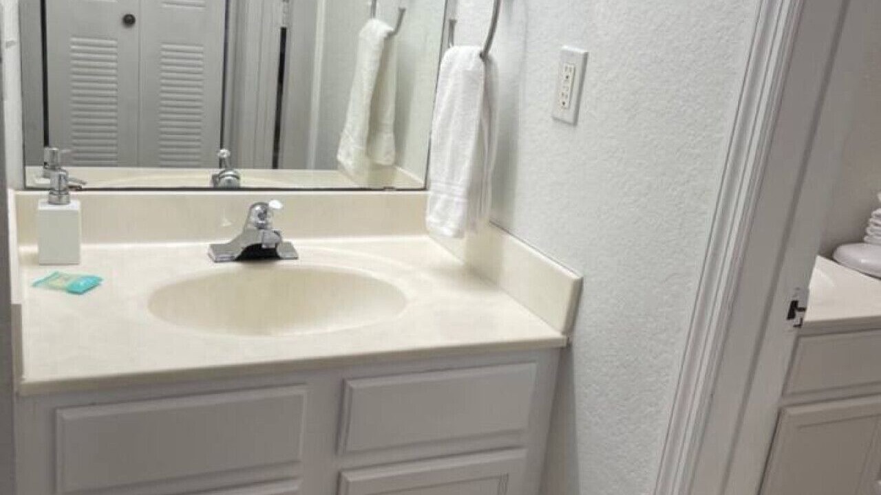 Photo of Bathroom in Veranda Palms