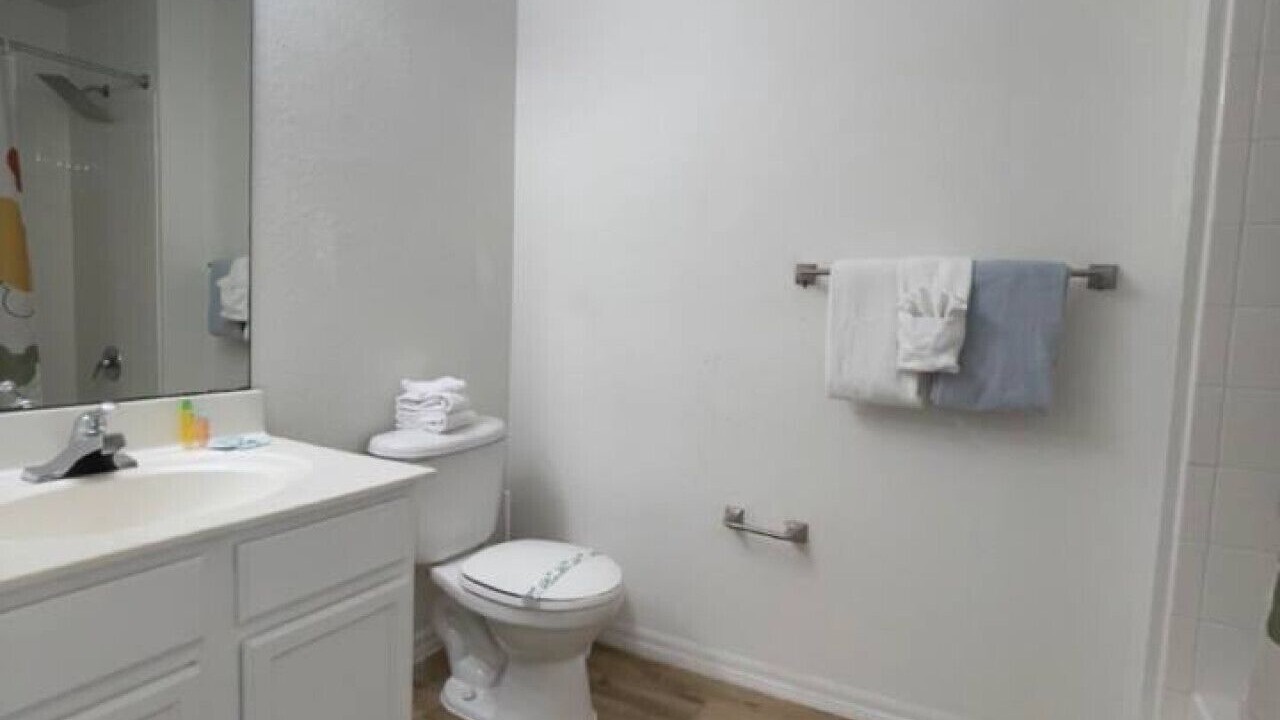 Photo of Bathroom in Veranda Palms