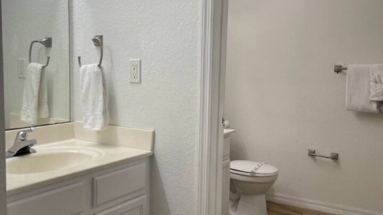 Photo of Bathroom in Veranda Palms
