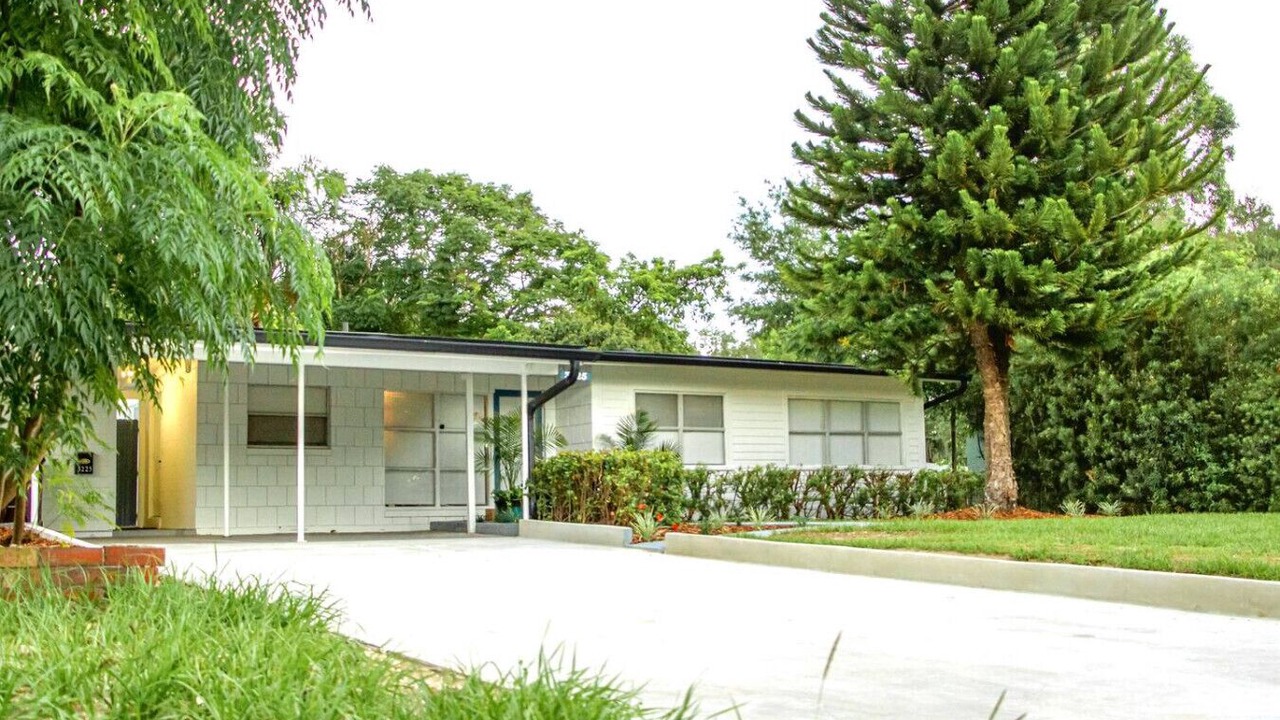 Photo of Outdoor in Lake Underhill