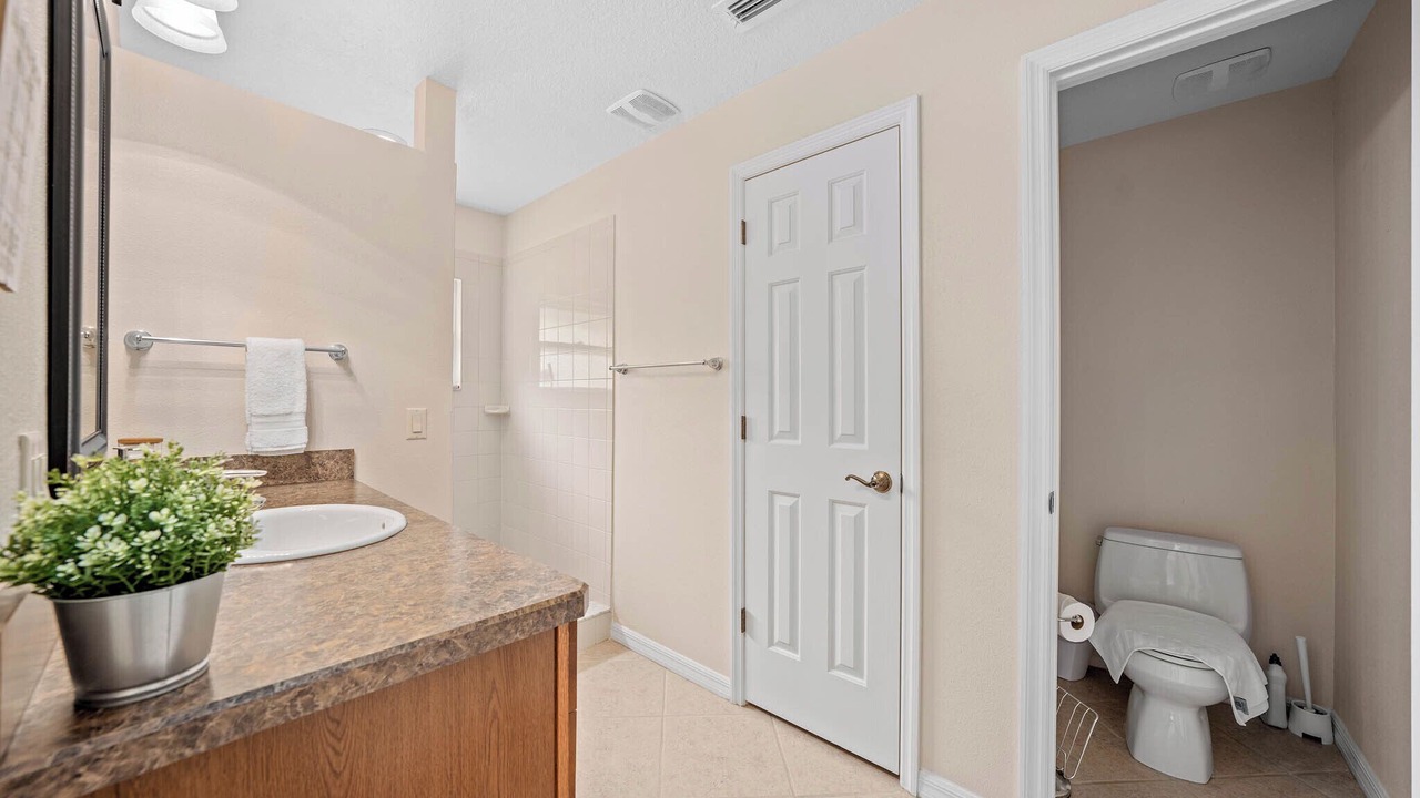 Photo of Bathroom in Lindfields