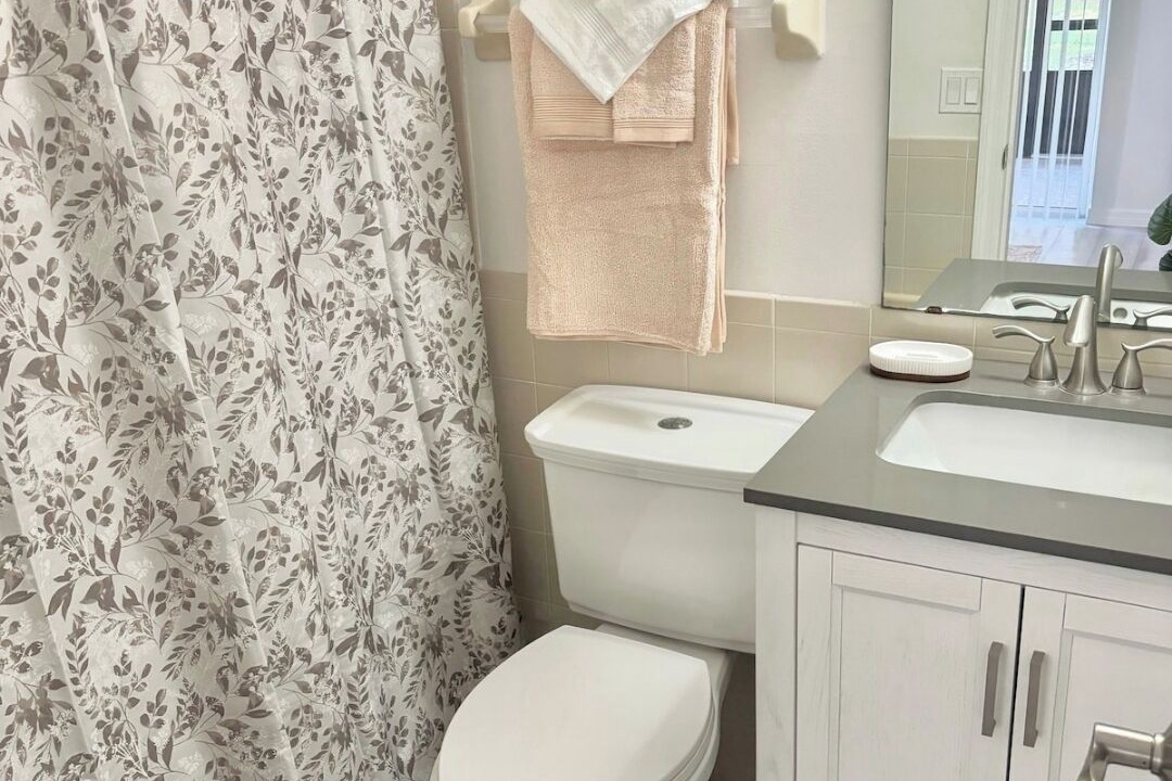 Photo of Bathroom in Pine Castle