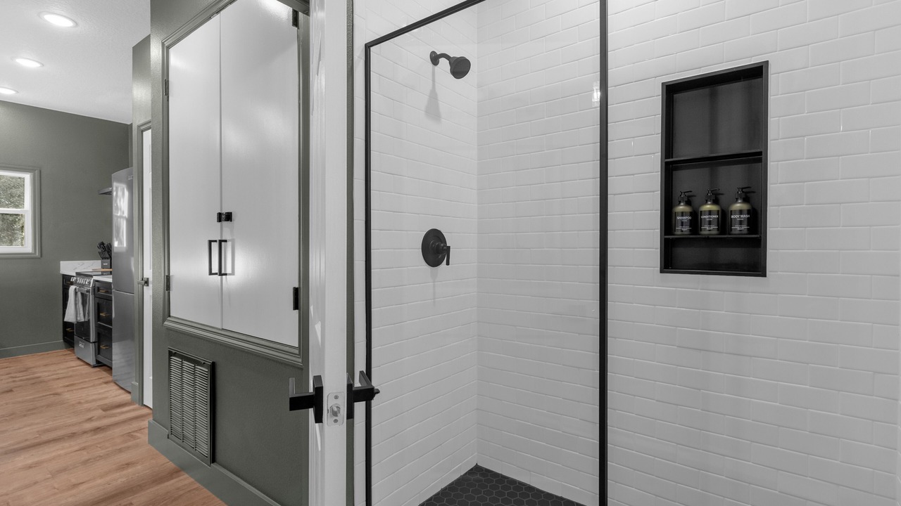 Photo of Bathroom in Lake Davis - Greenwood