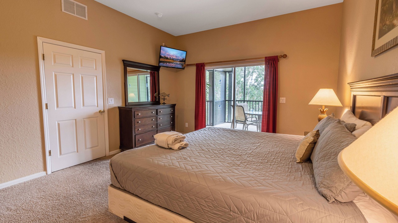 Photo of Bedroom in Bahama Bay